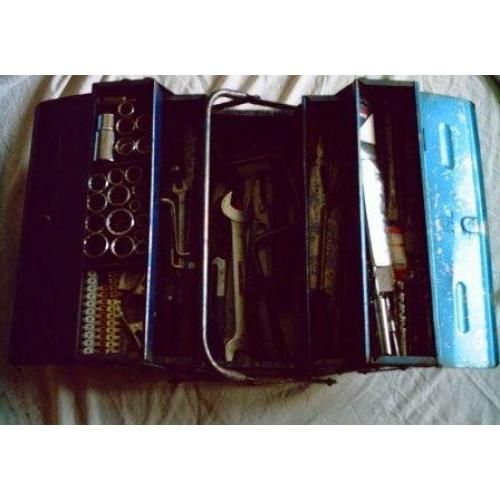 CANTILEVER TOOLBOX & TOOLS - FOR SALE