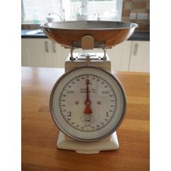 Laura Ashley kitchen scales BNIB