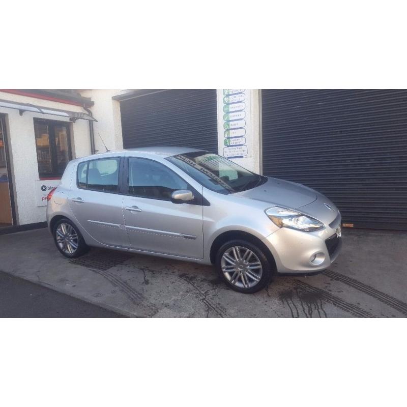VERY LOW MILEAGE CAR...12 MONTHS MOT...WARRANTY INCLUDED....SERVICED....2 KEYS....IDEAL FIRST CAR...