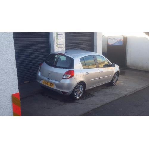 VERY LOW MILEAGE CAR...12 MONTHS MOT...WARRANTY INCLUDED....SERVICED....2 KEYS....IDEAL FIRST CAR...