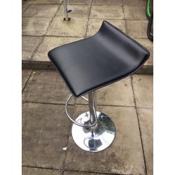 Bar stool