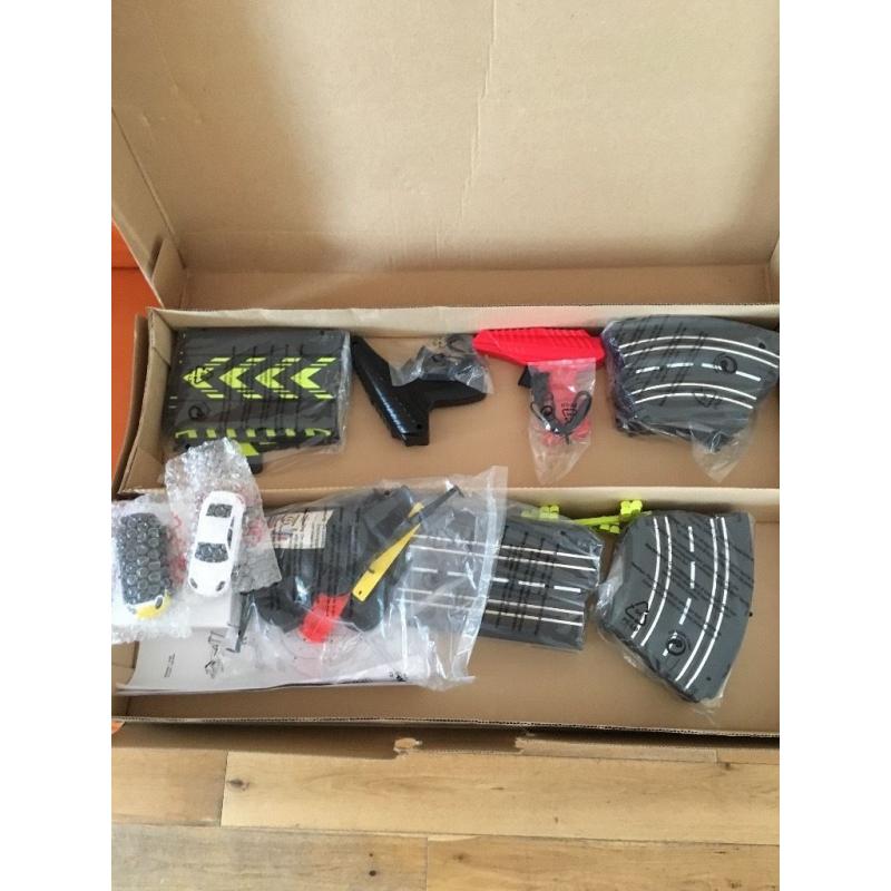 Racing car set new condition