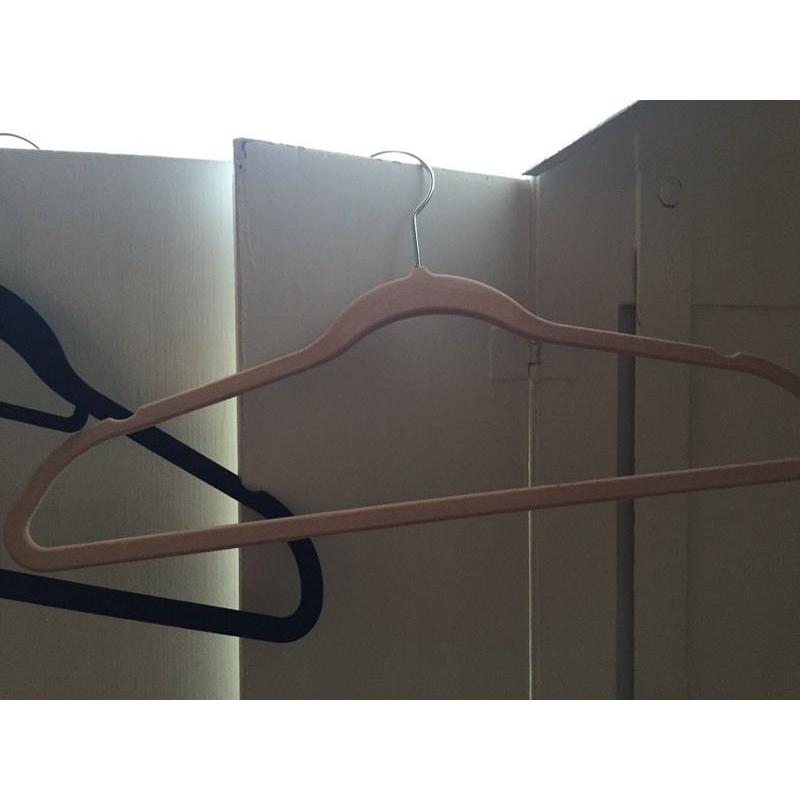 58 velour clothes hangers