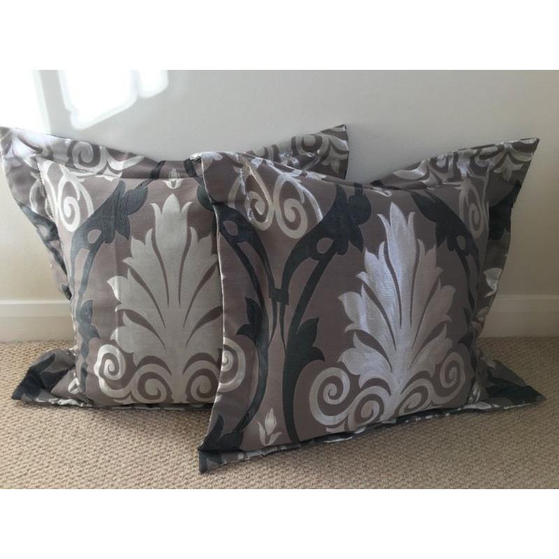 Curtain ,Pillow and Lamp Bundle