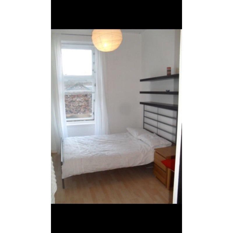 Double room available in St Georges X flat.