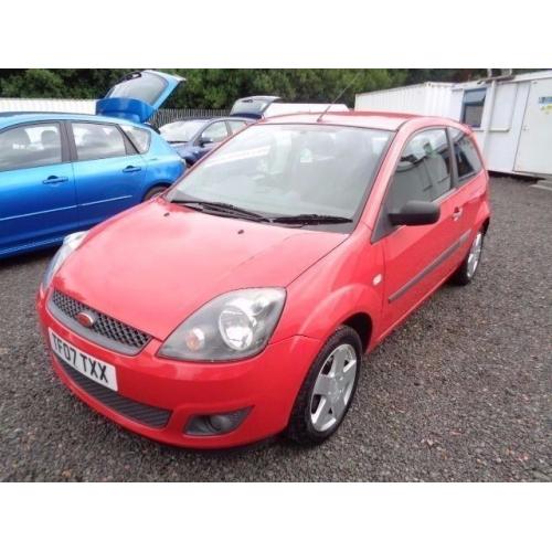 2007 FORD FIESTA 1.25 ZETEC 3 DOOR PETROL RED 92,000 MILES MOT TILL 07/02/17 EXCELLENT CONDITION