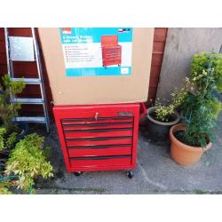 HILKA 8 DRAWER ROLLER CABINET WITH LOCK