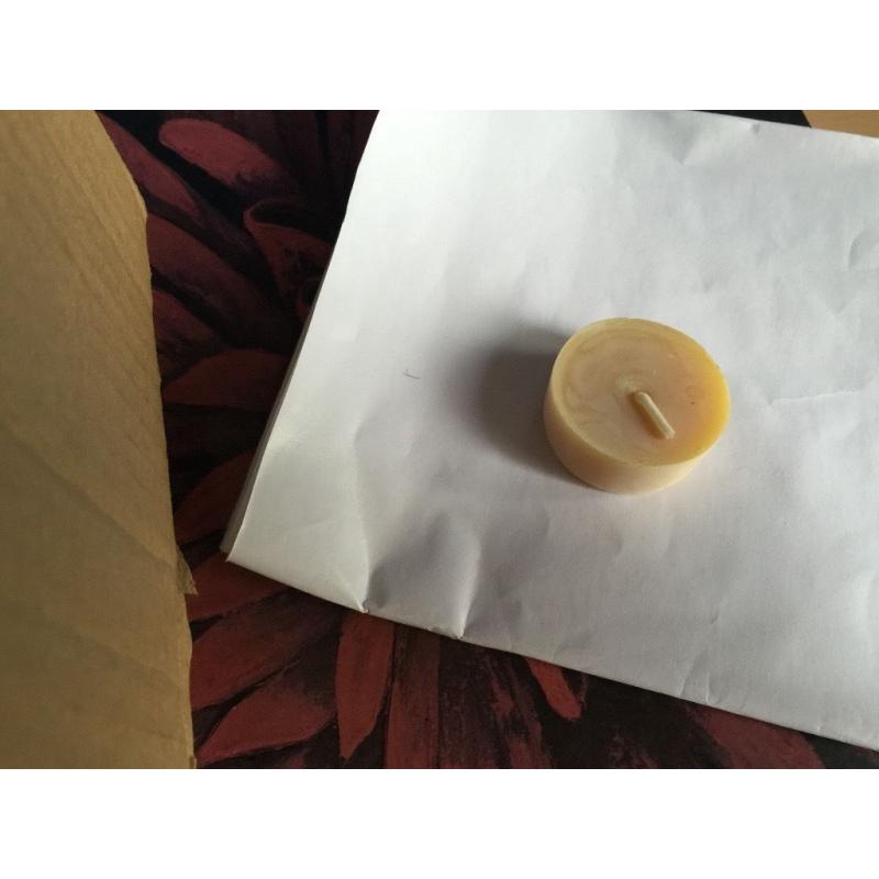 AROMATHERAPY BODYSHOP BURNER WITH 50 X 100% PURE BEESWAX T-LITE CANDLES -PARAFFIN FREE
