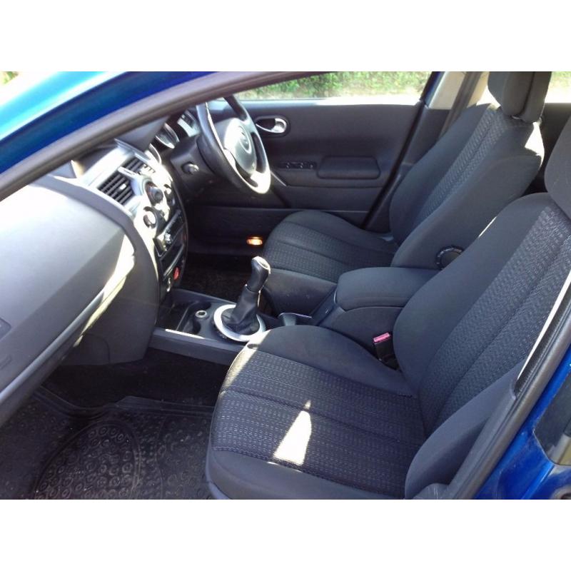 RENAULT MEGANE 1.4 5 DOOR. 12 MONTHS MOT. VERY CLEAN AND RELIABLE.