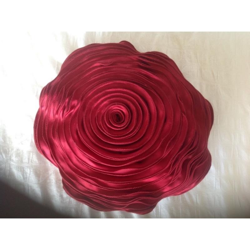 Next Bed Runners and Cushions