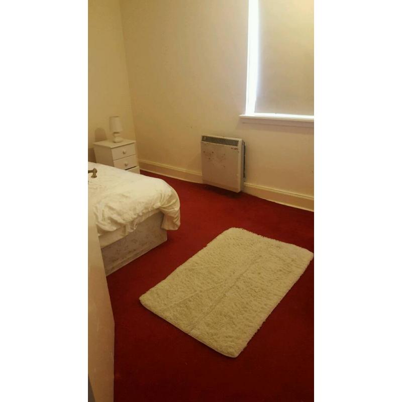 LUXURY ROOM FOR RENT