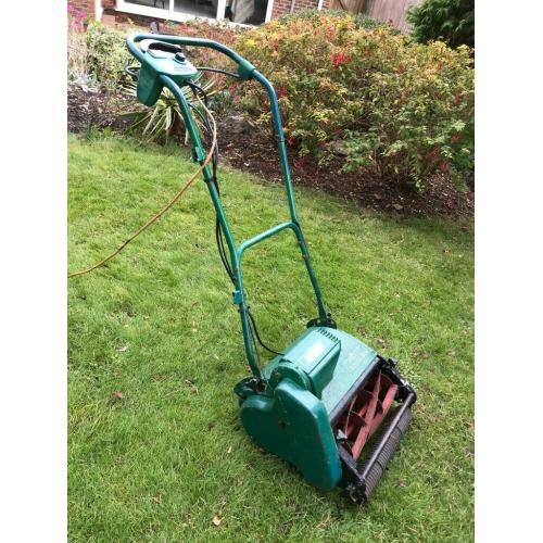 Winter garden projet vintage electric lawnmower