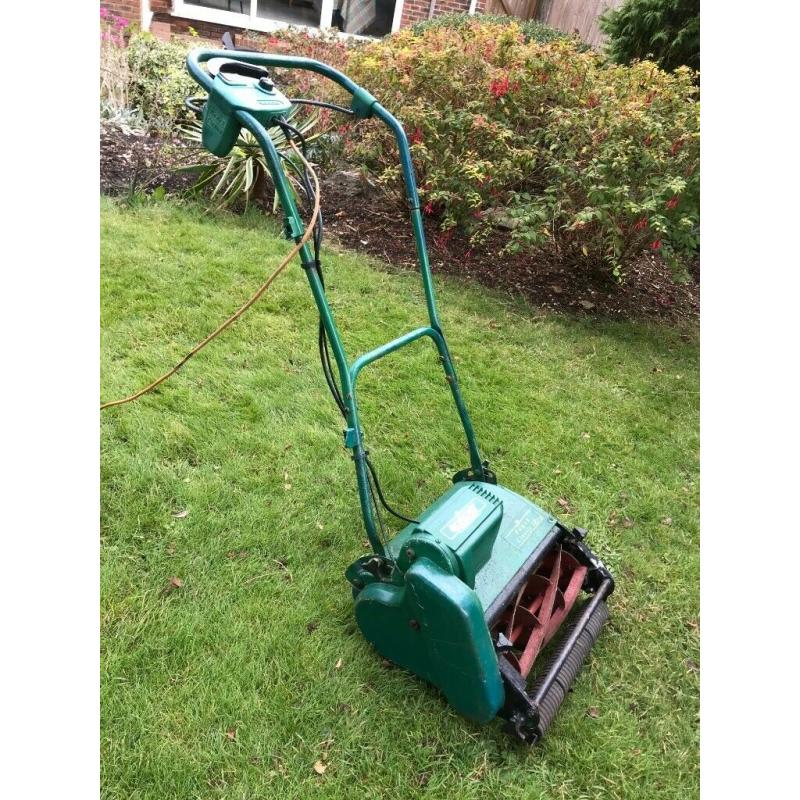 Winter garden projet vintage electric lawnmower