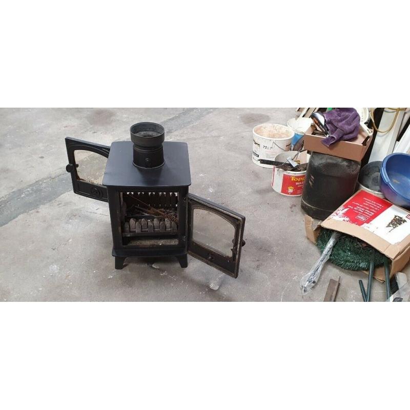 Hunter Hawk 4 double sided multifuel stove