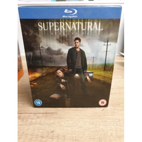 Supernatural season 1-8 blu Ray box set