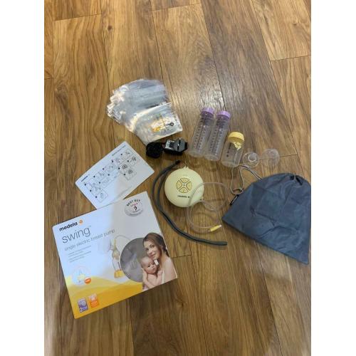 Medala SWING ELECTRIC breast pump & EXTRAS!!