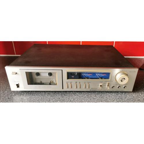 Pioneer cassette deck
