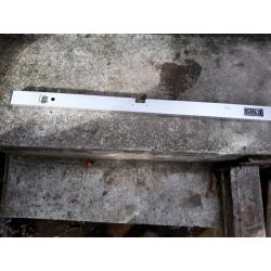 Spirit Level Aluminium 3 foot /900mm long new.