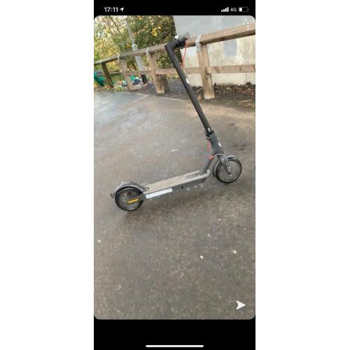 Electric scooter