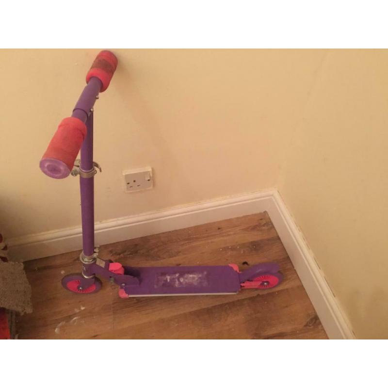 Girls scooter