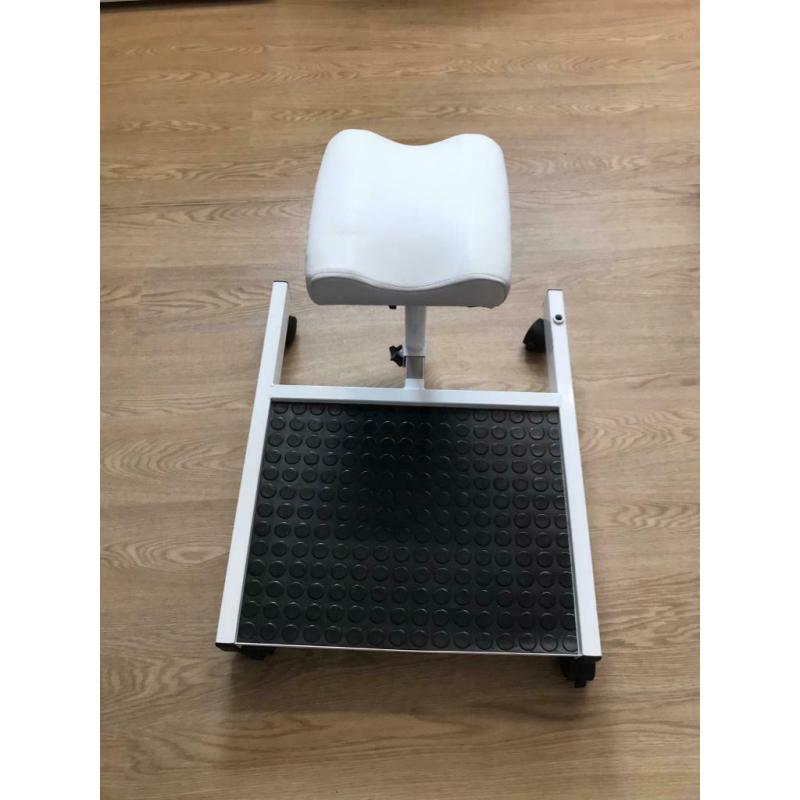 Pedicure foot stool
