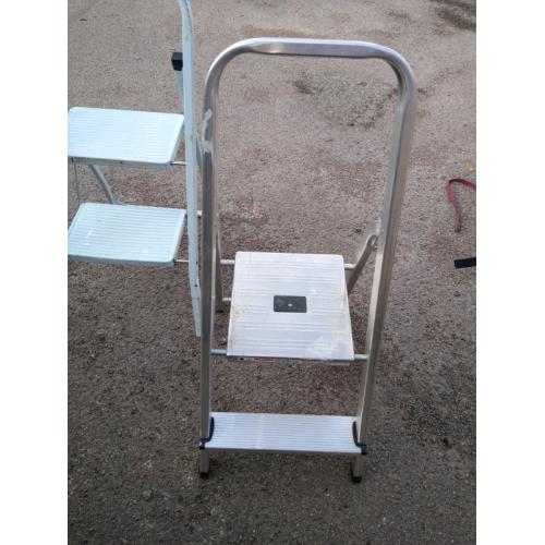 Aluminium step ladder