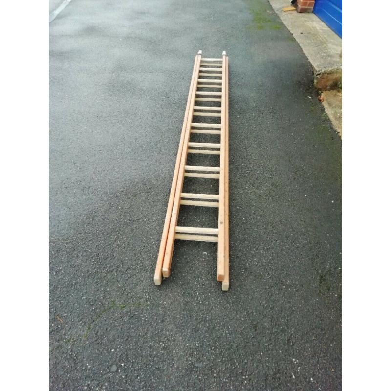 Double wooden ladder 2 x 2.7m
