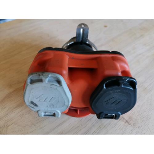 Double hitch adapter