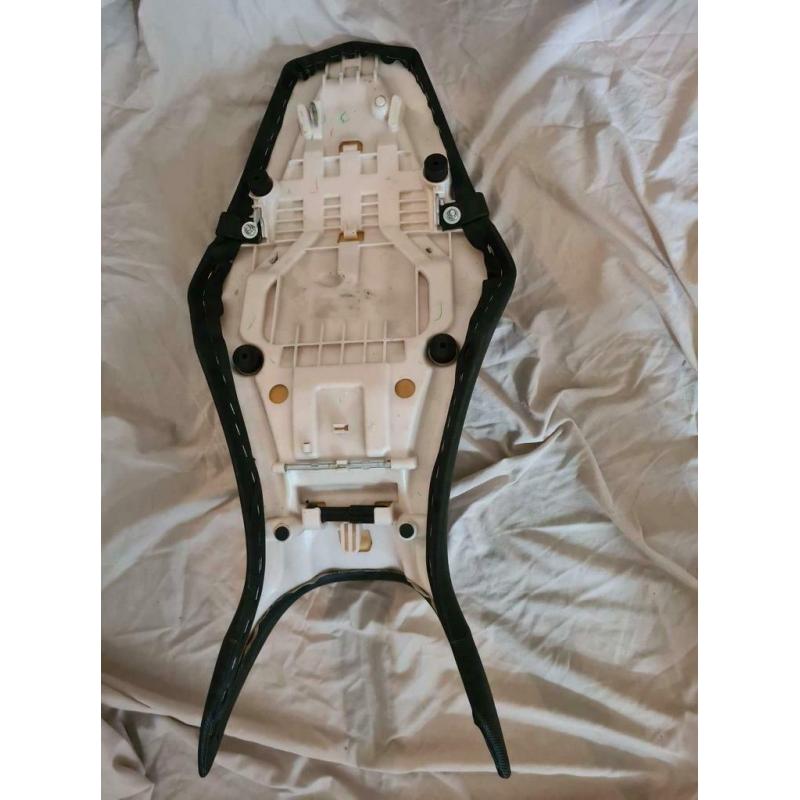 Yamaha MT 09 seat