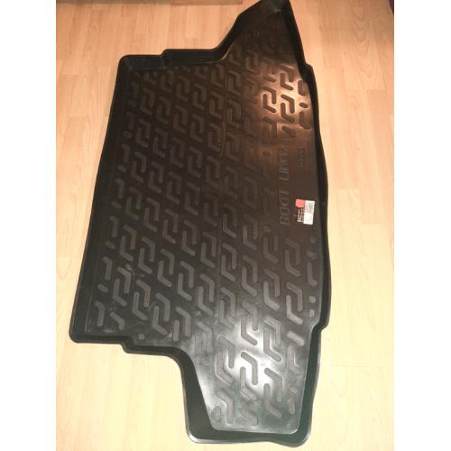 Genuine Nissan Juke Boot Tray (as new)