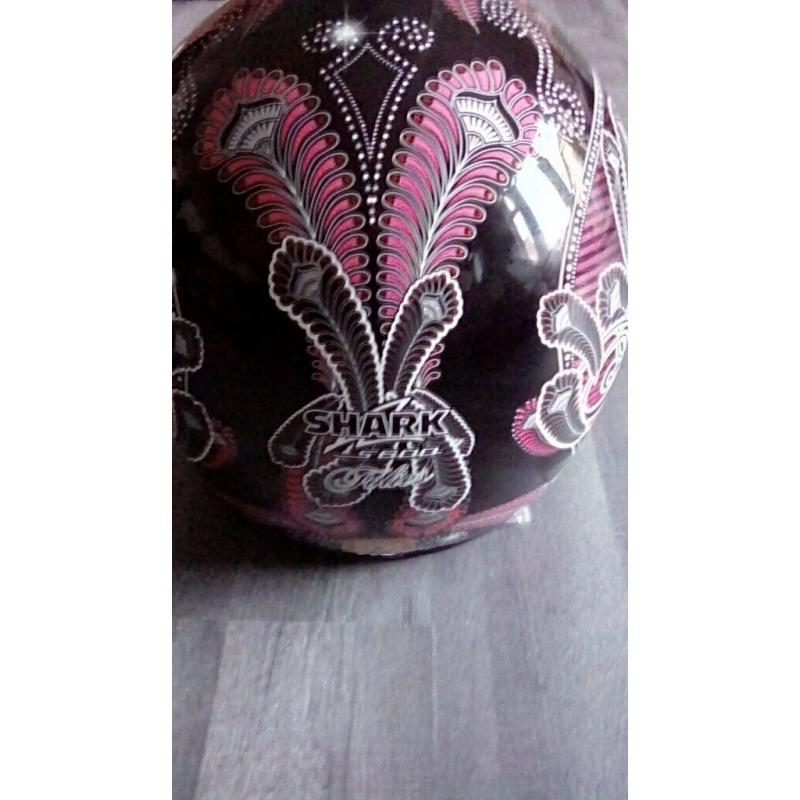 NEW UNUSED SHARK MOTORCYCLE HELMET SIZE EXTRA - ,SMALL
