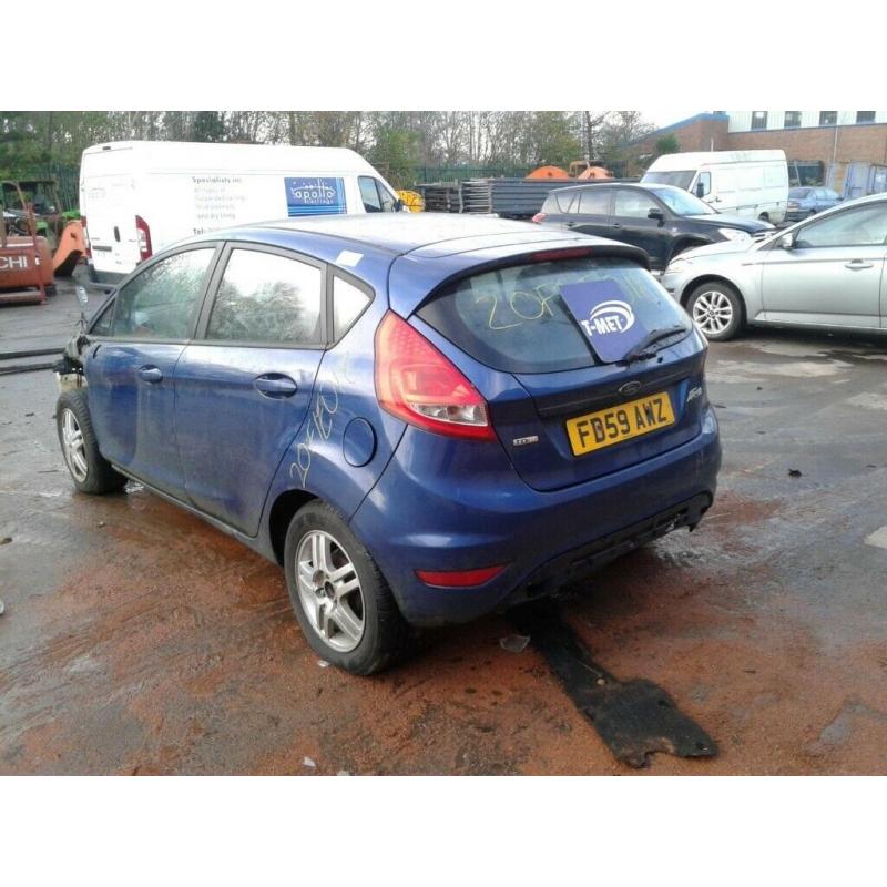 2010 FORD FIESTA BREAKING FOR PARTS