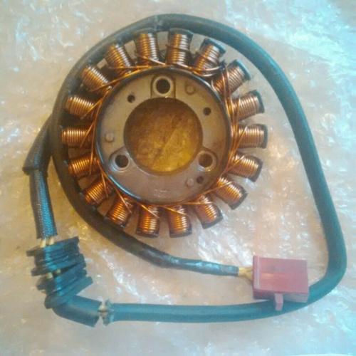 Honda CBR 400 rr NC29 generator alternator excellent condition.