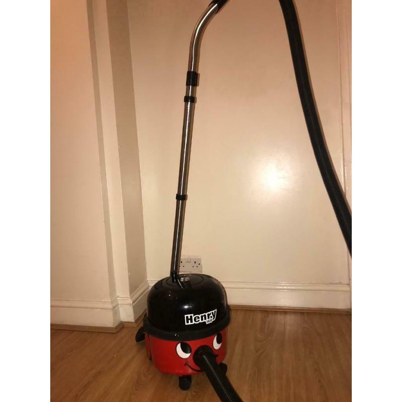 Henry vacuum