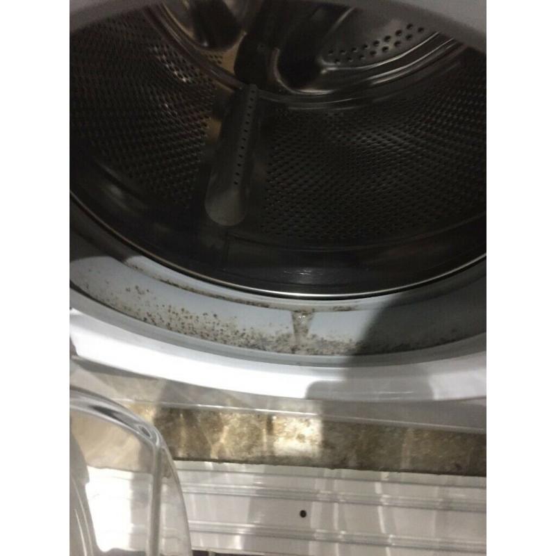 Washing Machine: Hotpoint 8kg A+++ WMFG 8337 Futura