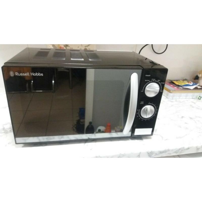 Russel hobs black gloss microwave hoven