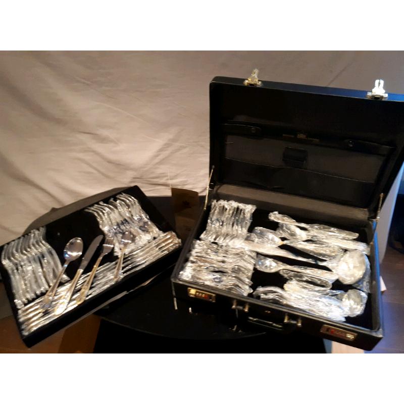 Bestecke 23/24 karat gold cutlery set new in case excellent quality