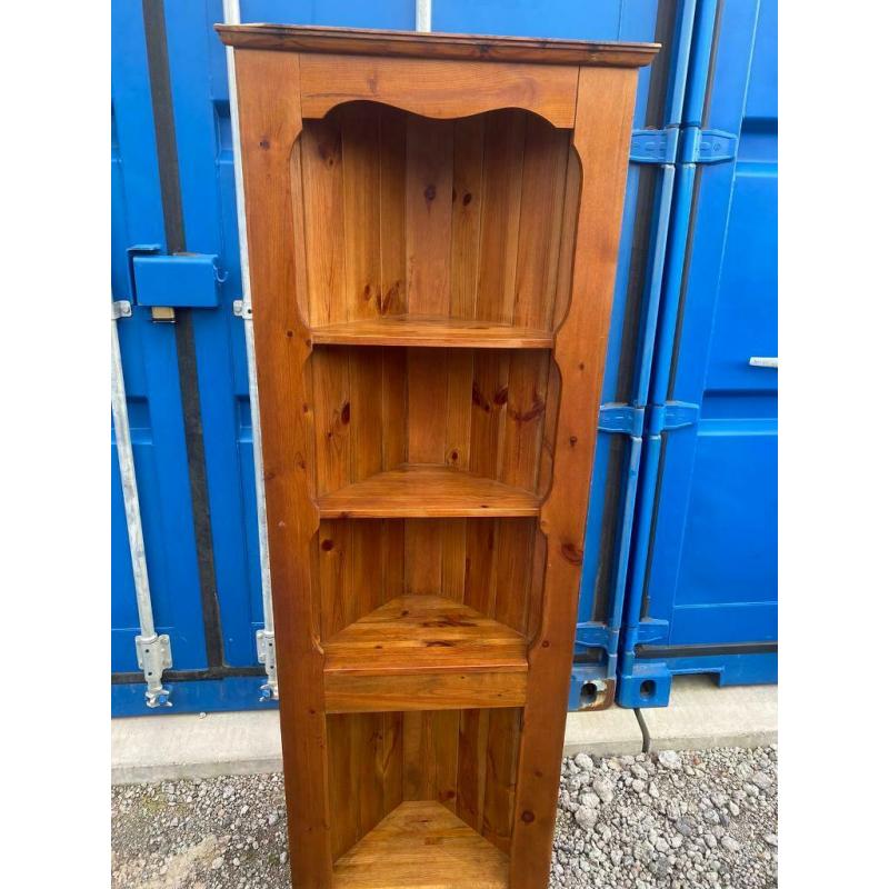 Pine corner unit
