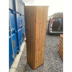 Pine corner unit