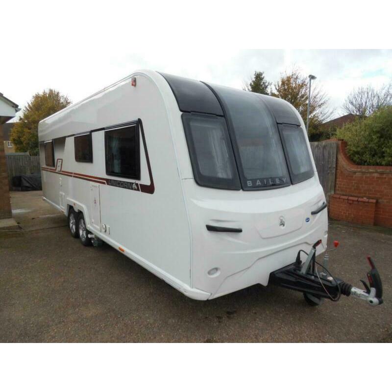 Bailey unicorn pamplona 2019 4 Berth