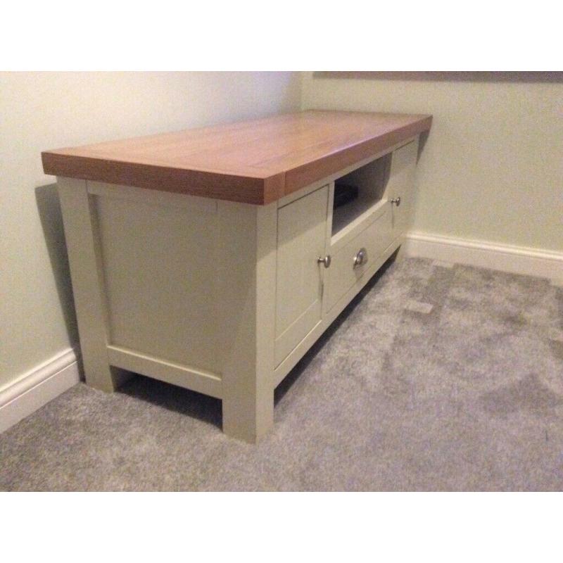 FW Furniture Wooden TV Unit
