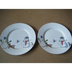 Set of 4 (SNOWMAN SIDE PLATES). Boxed in excellent condition.