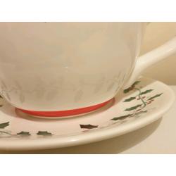Giant teacup planter