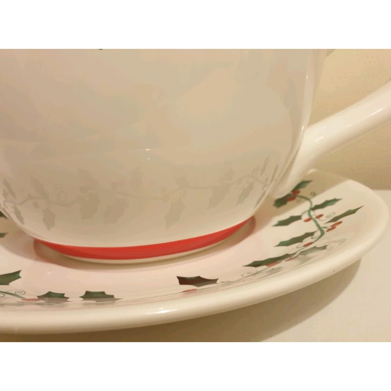 Giant teacup planter