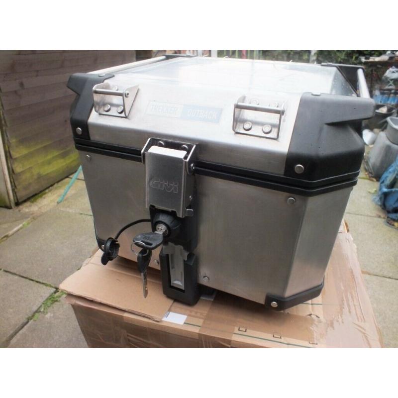 Givi OBK42 Trekker Outback adventure style top box