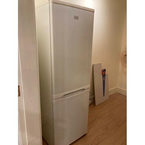 Zanussi fridge freezer model ZRB224NWO