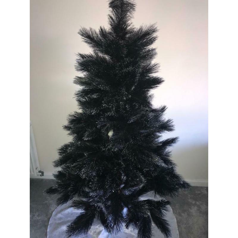 Black glitter sparkle Christmas tree