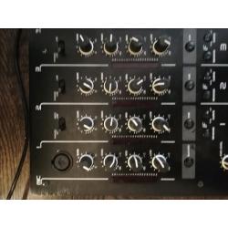 Reloop RMX-40 DSP club mixer