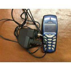 Nokia 3510 Mobile Phone