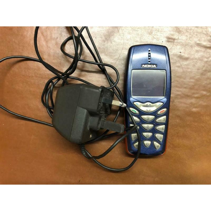 Nokia 3510 Mobile Phone